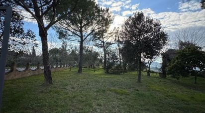 Casa indipendente / Villa 5 locali di 270 m² in Macerata (62100)