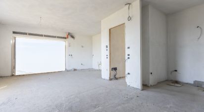 Villa Bifamiliare 8 locali di 250 m² in Montegranaro (63812)