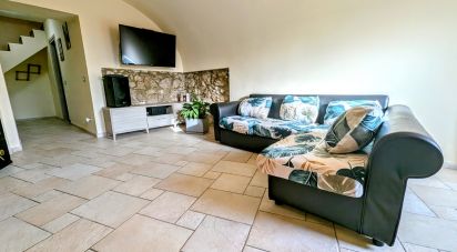 Abitazione 8 locali di 195 m² in Sulmona (67039)