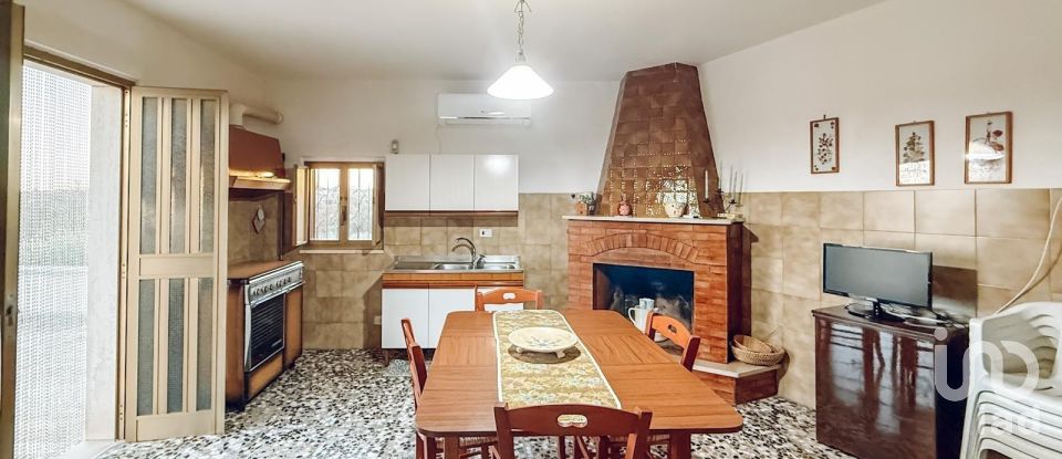 Horses property 3 rooms of 70 m² in Cisternino (72014)