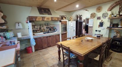 Casa indipendente / Villa 11 locali di 150 m² in Pieve d'Olmi (26040)