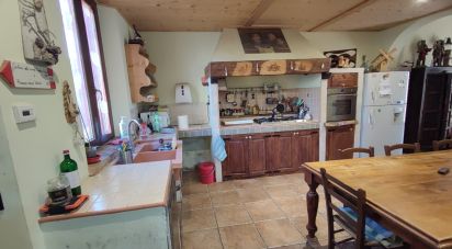 Casa indipendente / Villa 11 locali di 150 m² in Pieve d'Olmi (26040)