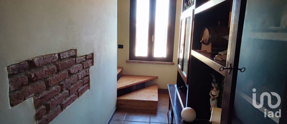 Casa indipendente / Villa 11 locali di 150 m² in Pieve d'Olmi (26040)