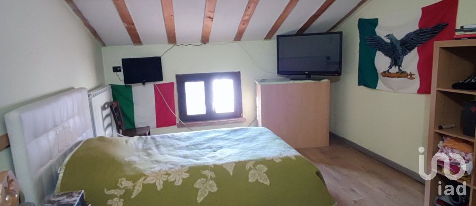 Casa indipendente / Villa 11 locali di 150 m² in Pieve d'Olmi (26040)