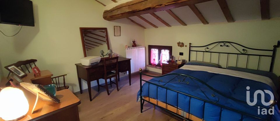 Casa indipendente / Villa 11 locali di 150 m² in Pieve d'Olmi (26040)