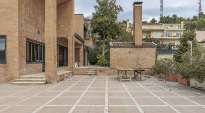 Casale 10 locali di 434 m² in Grottammare (63066)