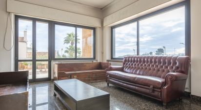 Casale 10 locali di 434 m² in Grottammare (63066)