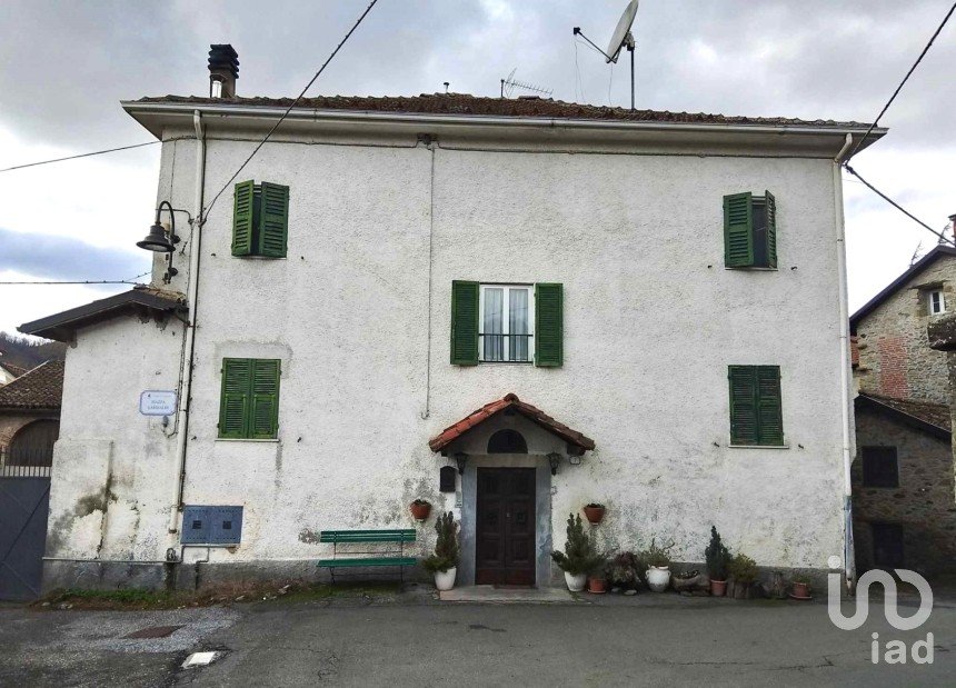 House 6 rooms of 140 m² in Grognardo (15010)