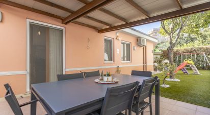 House 5 rooms of 167 m² in Castelfidardo (60022)