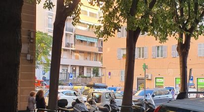 Negozio / locale commerciale di 26 m² in Genova (16143)