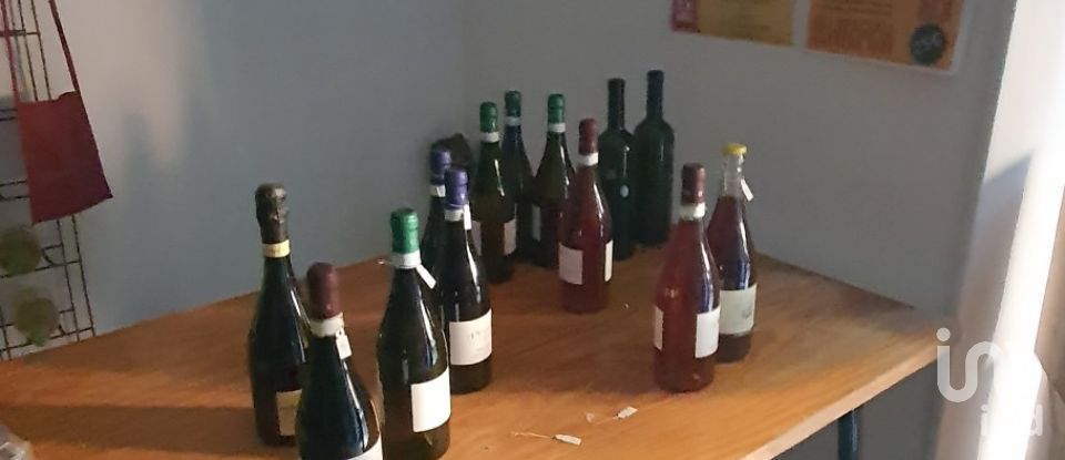 Negozio / locale commerciale di 26 m² in Genova (16143)