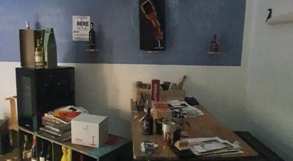 Negozio / locale commerciale di 26 m² in Genova (16143)