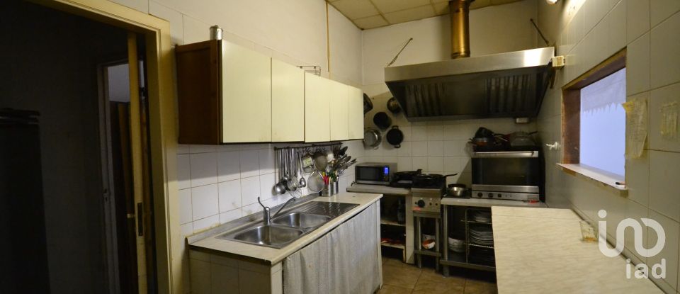 Attività locali di 45 m² in Genova (16138)