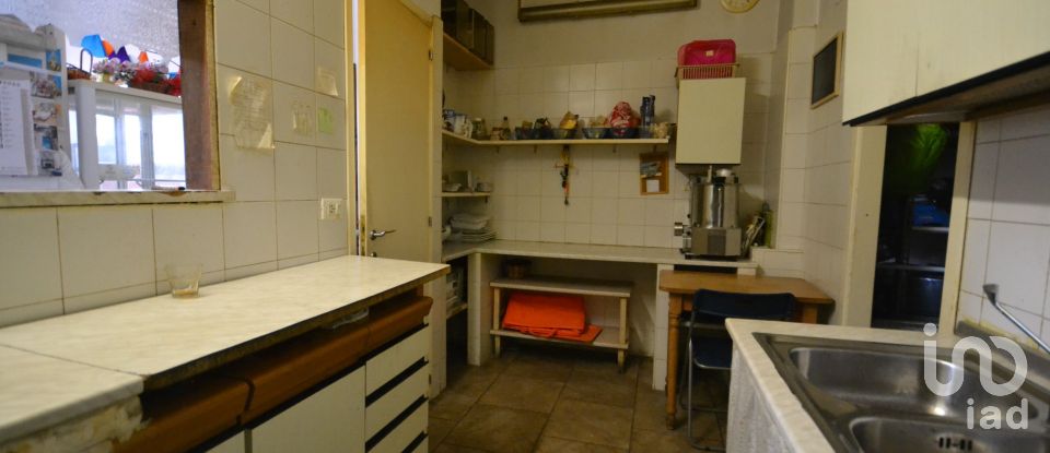 Attività locali di 45 m² in Genova (16138)