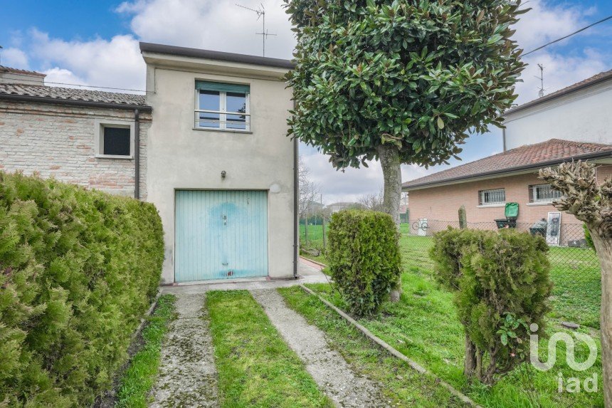 House 3 rooms of 124 m² in Ostellato (44020)