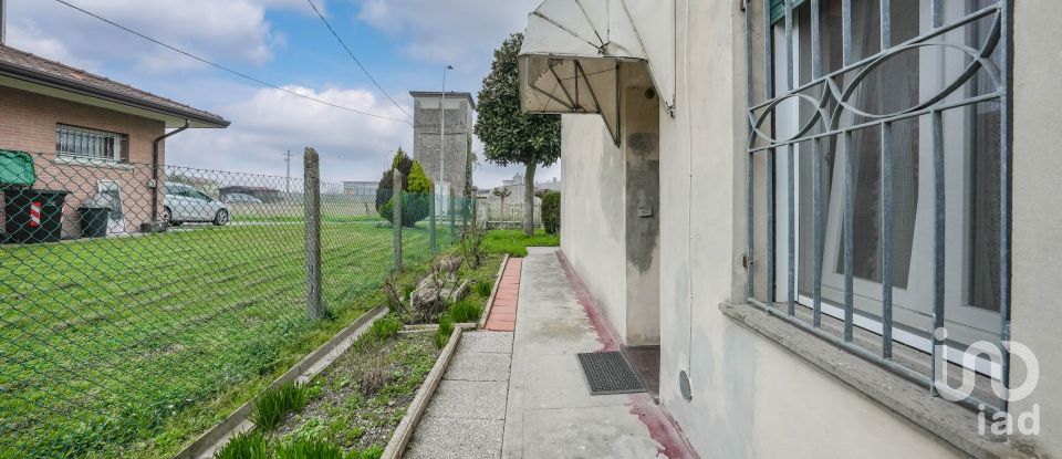 House 3 rooms of 124 m² in Ostellato (44020)