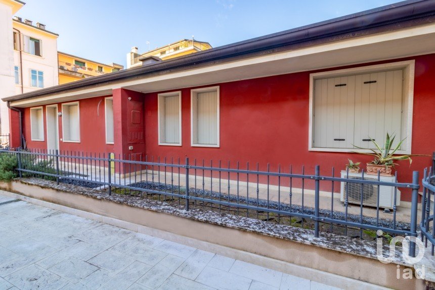 Three-room apartment of 105 m² in Verona (37124)