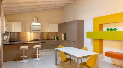 Trilocale di 105 m² a Verona (37124)