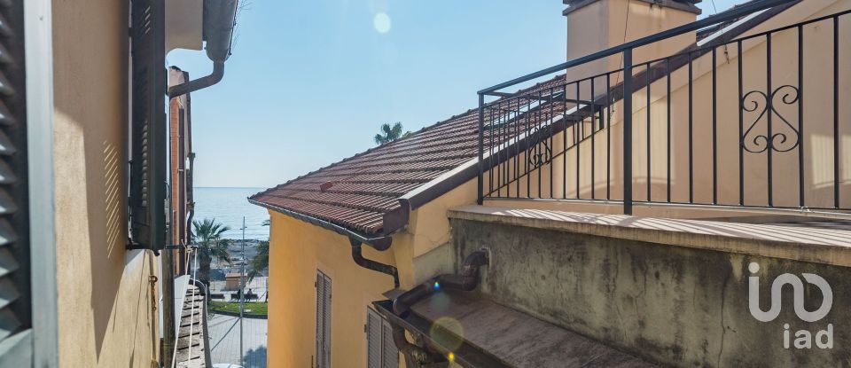 Bilocale di 45 m² a Loano (17025)