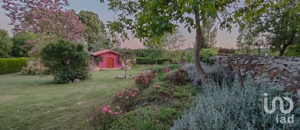 Farm 11 rooms of 320 m² in Capranica (01012)