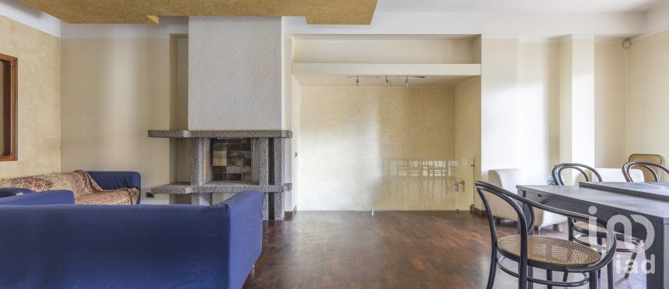 Appartamento 9 locali di 241 m² a Matelica (62024)
