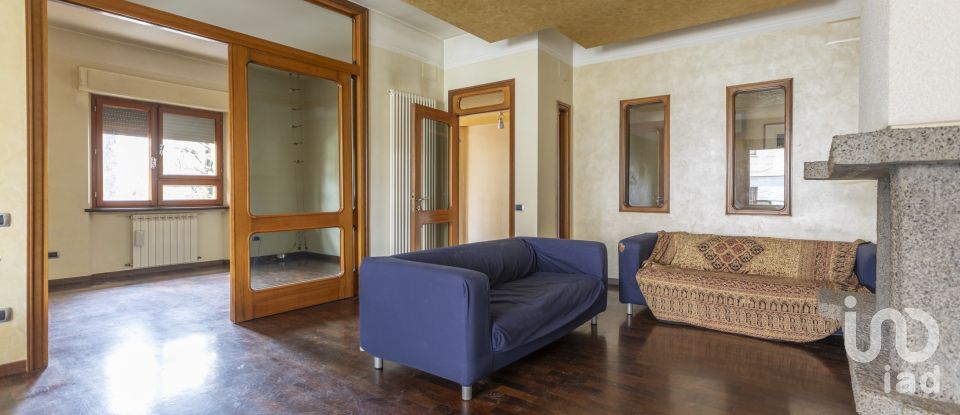 Appartamento 9 locali di 241 m² a Matelica (62024)