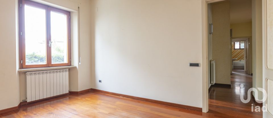 Appartamento 9 locali di 241 m² a Matelica (62024)