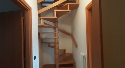 Appartamento 7 locali di 130 m² a Tortoreto (64018)