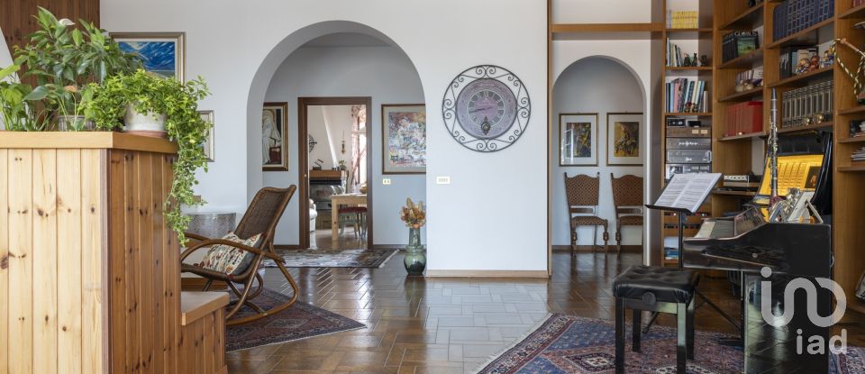 Immobile di prestigio 35 locali di 1.000 m² a Castelfidardo (60022)