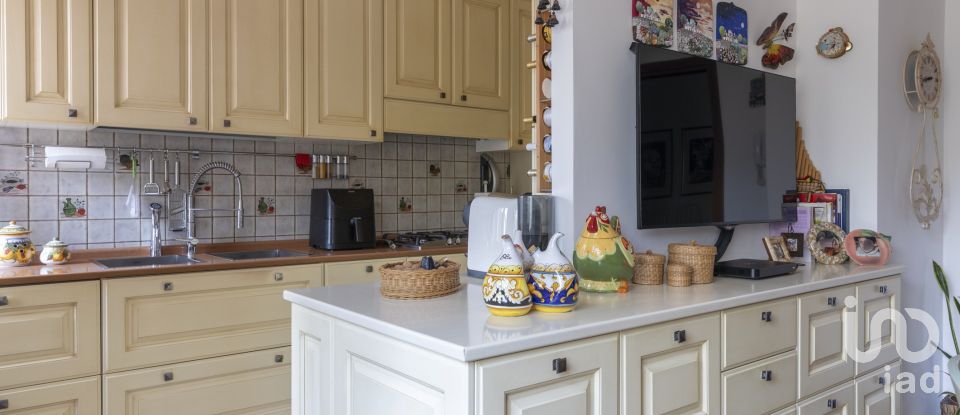 Immobile di prestigio 35 locali di 1.000 m² a Castelfidardo (60022)