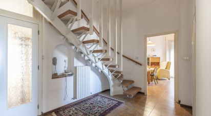 Casa indipendente / Villa 15 locali di 356 m² in Osimo (60027)
