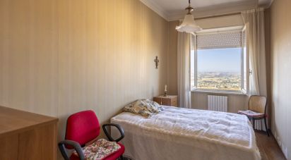 Casa indipendente / Villa 15 locali di 356 m² in Osimo (60027)