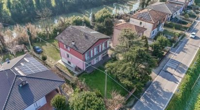 Casa indipendente / Villa 11 locali di 300 m² in Ferrara (44124)