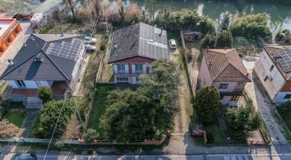 Casa indipendente / Villa 11 locali di 300 m² in Ferrara (44124)