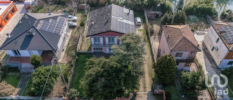 Casa indipendente / Villa 11 locali di 300 m² in Ferrara (44124)