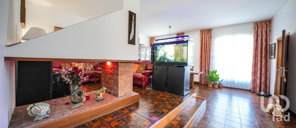 Casa indipendente / Villa 11 locali di 300 m² in Ferrara (44124)