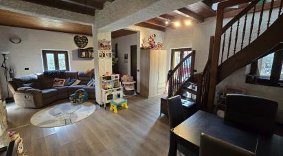 Casa indipendente 8 locali di 140 m² in Stella (17044)