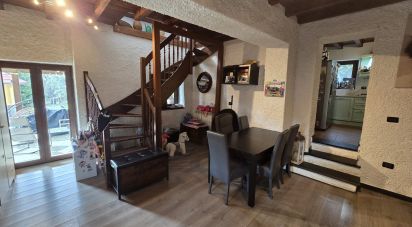 Casa indipendente 8 locali di 140 m² in Stella (17044)