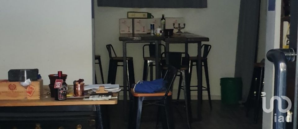 Negozio / locale commerciale di 26 m² in Genova (16143)