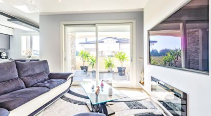 Trilocale di 95 m² a Cesano Maderno (20811)