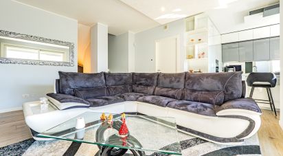 Trilocale di 95 m² a Cesano Maderno (20811)