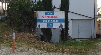 Casa indipendente / Villa 4 locali di 300 m² in Roccascalegna (66040)