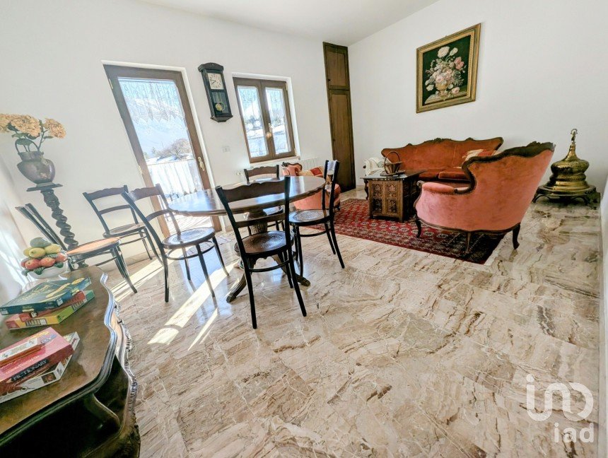 Appartamento 5 locali di 103 m² a Campo di Giove (67030)