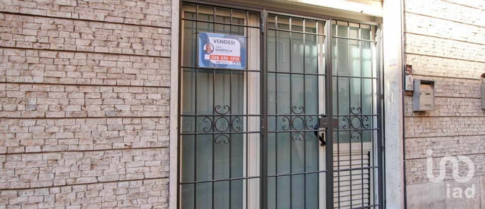 Negozio / locale commerciale di 18 m² in Roma (00179)