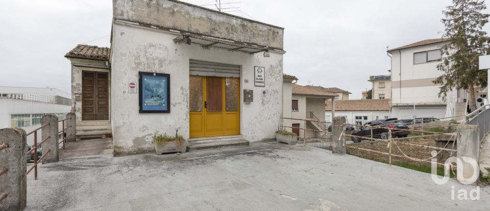 Villa a schiera 7 locali di 189 m² in Osimo (60027)