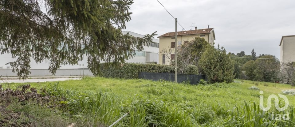 Villa a schiera 7 locali di 189 m² in Osimo (60027)