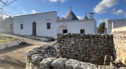 Trullo 8 locali di 200 m² in Ostuni (72017)