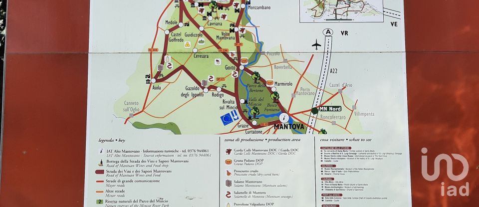 Townhouse 10 rooms of 358 m² in Goito (46044)