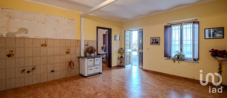 Casa indipendente 7 locali di 275 m² in Castiglione delle Stiviere (46043)