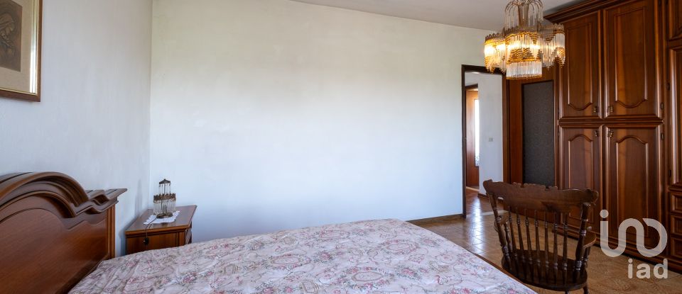 Casa indipendente 7 locali di 275 m² in Castiglione delle Stiviere (46043)